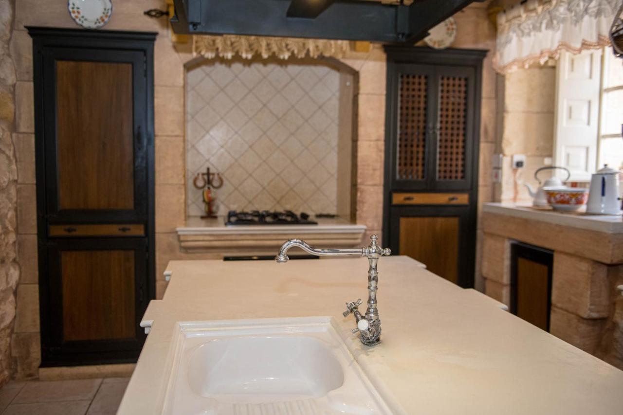 Ta' Kullarina Farmhouse With Private Pool In Island Of Gozo Villa Zebbug  Екстериор снимка
