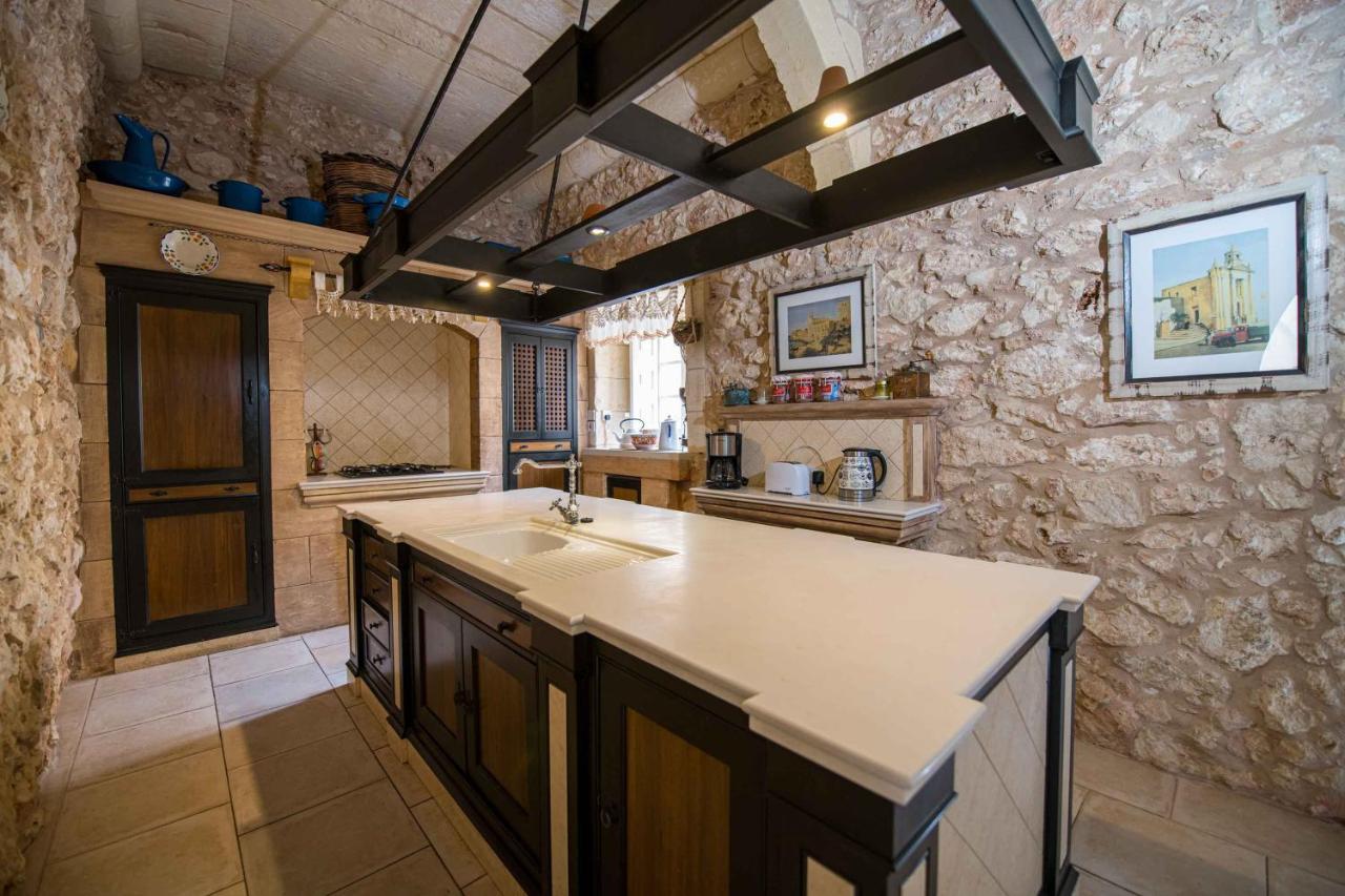 Ta' Kullarina Farmhouse With Private Pool In Island Of Gozo Villa Zebbug  Екстериор снимка