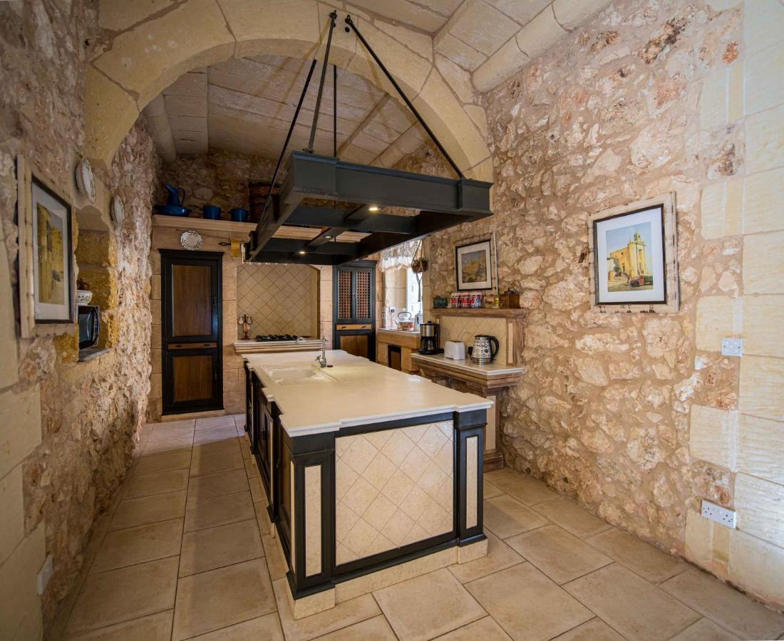 Ta' Kullarina Farmhouse With Private Pool In Island Of Gozo Villa Zebbug  Екстериор снимка