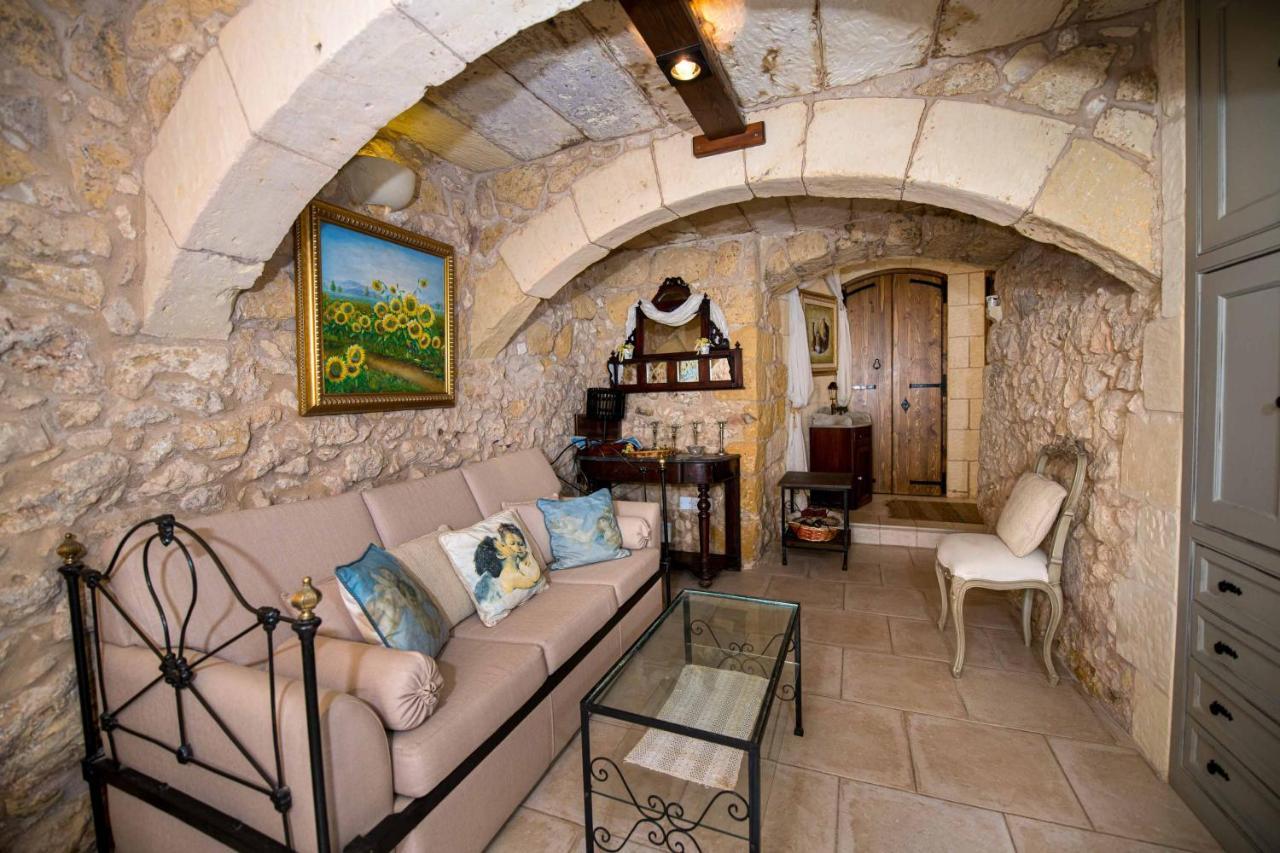 Ta' Kullarina Farmhouse With Private Pool In Island Of Gozo Villa Zebbug  Екстериор снимка