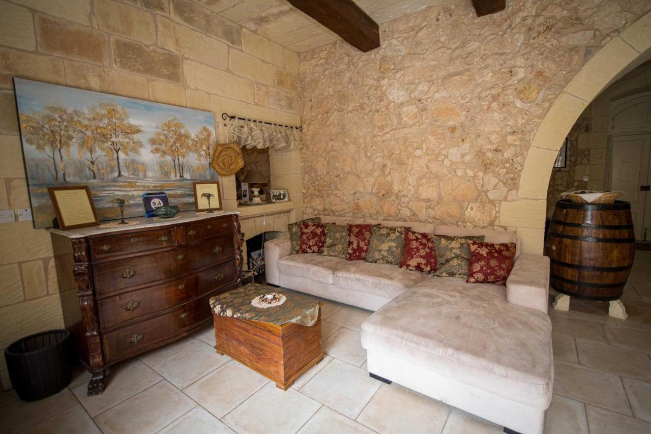 Ta' Kullarina Farmhouse With Private Pool In Island Of Gozo Villa Zebbug  Екстериор снимка